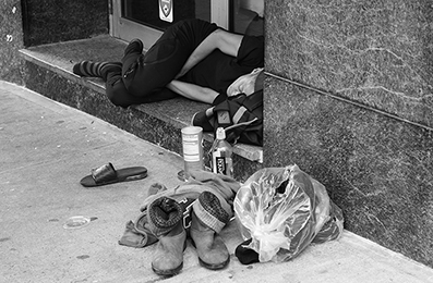 Homeless : Street Life : New York : Personal Photo Projects : Photos : Richard Moore : Photographer